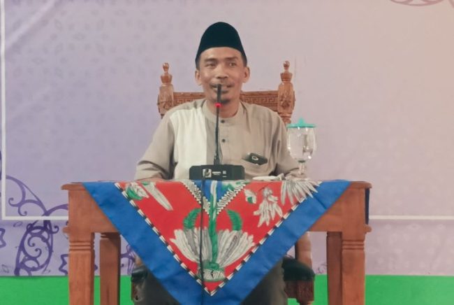 teten-romly-e1702436847830